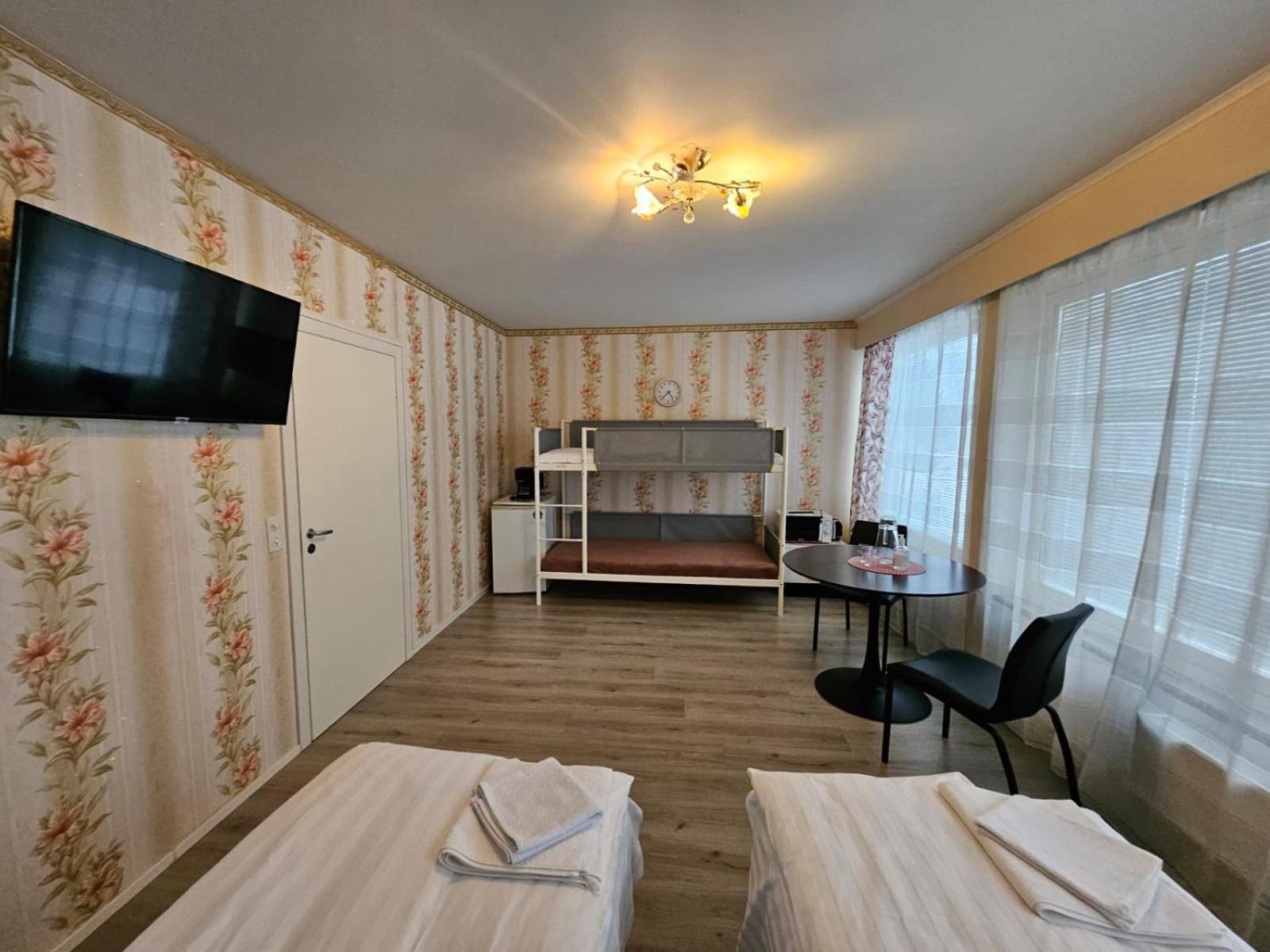 Hostel North Star *