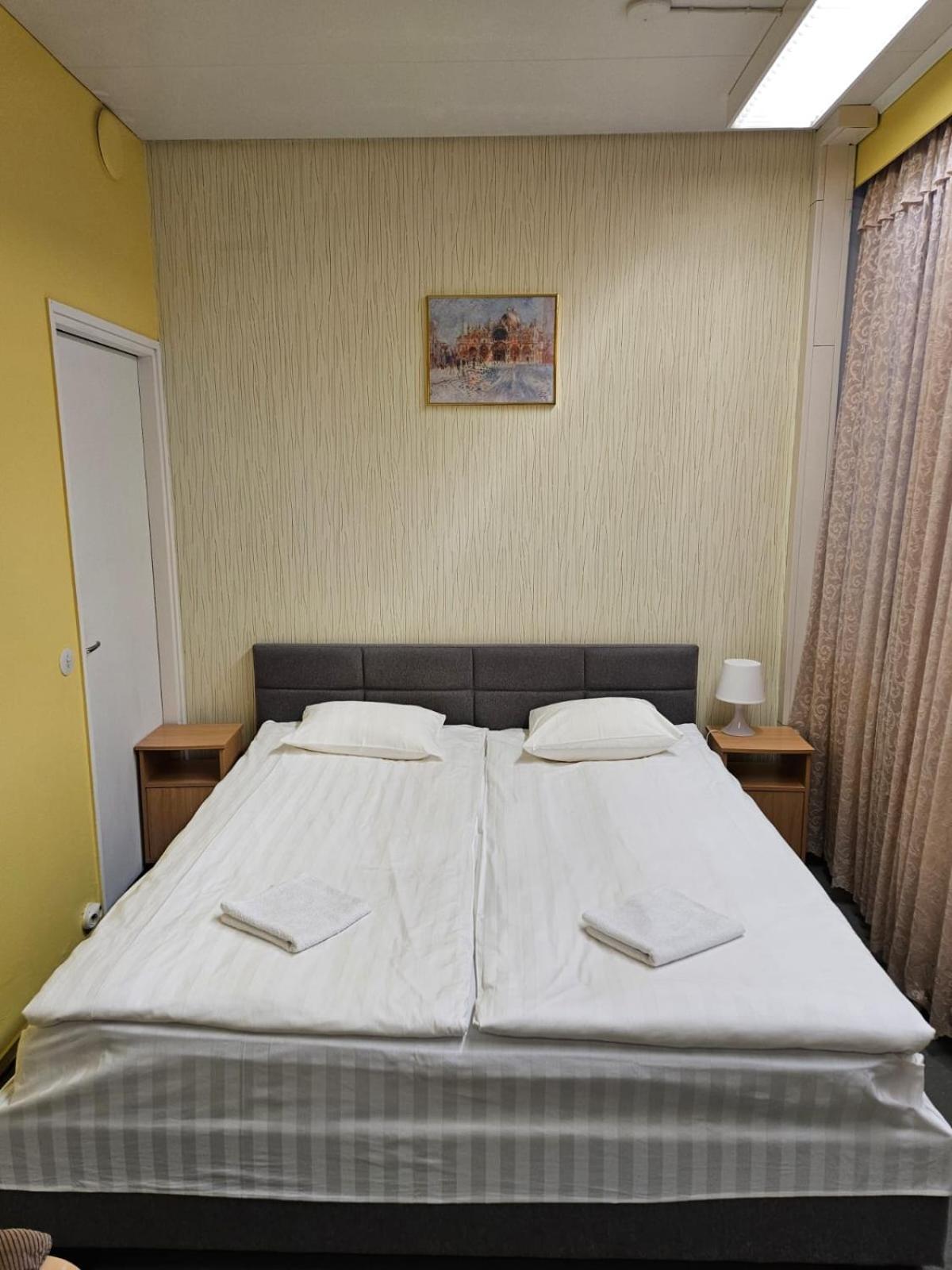 Hostel North Star *